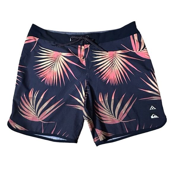 Quiksilver Highline ~ Mens Boardshorts ~ size 38 ~ black with leaf print - Picture 1 of 12